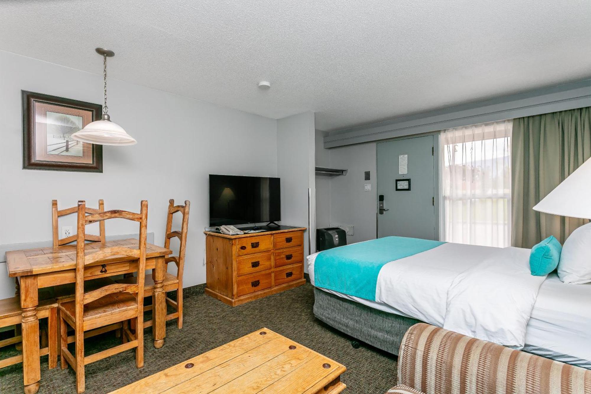 Tonquin Inn Jasper Pokoj fotografie