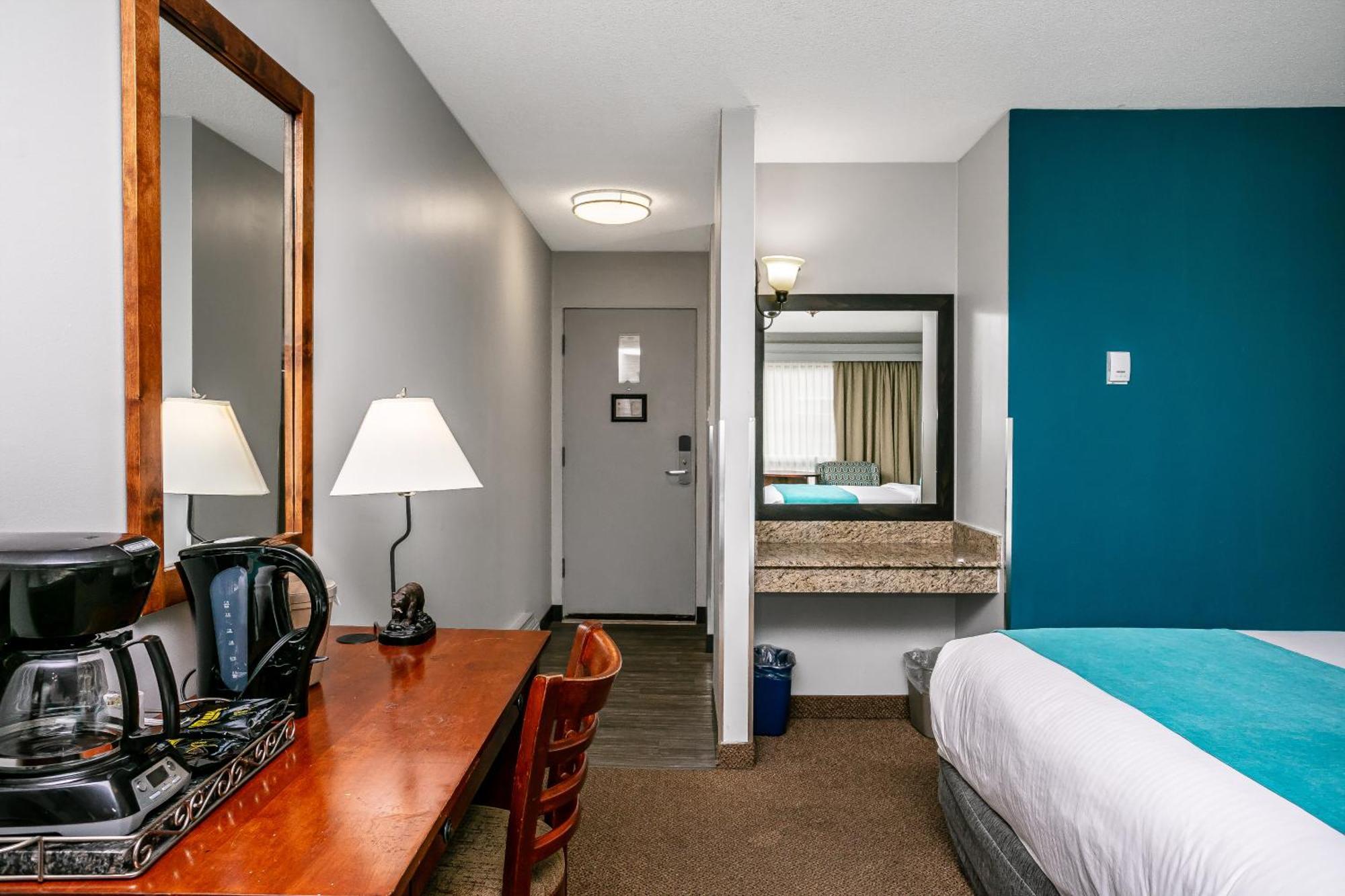 Tonquin Inn Jasper Pokoj fotografie